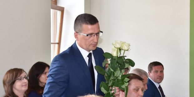 Л.Салцевич отозвал свою кандидатуру, большинство проголосовало за Р.Рагайниса