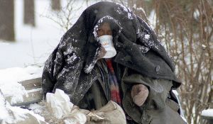 Бездомным обеспечат укрытие от морозов