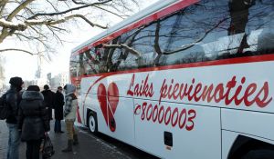 Donori asinis var nodot specializētajā autobusā