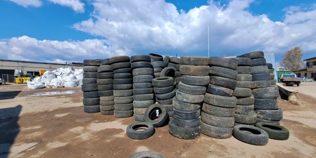 Jēkabpilī vides akcijā «Dod riepām otru dzīvi» savāktas vairāk nekā 80 tonnas riepu