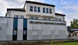 Екабпилсская больница договорилась с СГД о постепенной уплате налогов
